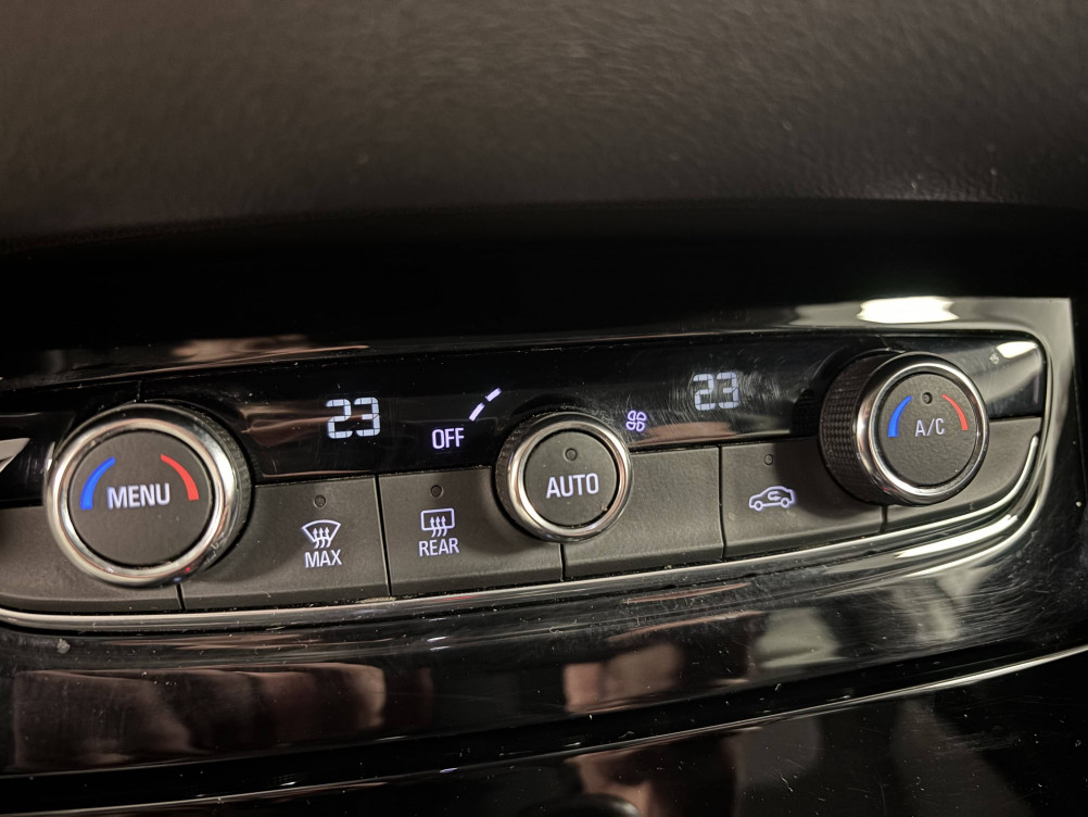 Acheter Opel Grandland X Grandland X 1.5 Diesel 130 ch BVA8 Design Line 5p occasion dans les concessions du Groupe Faurie