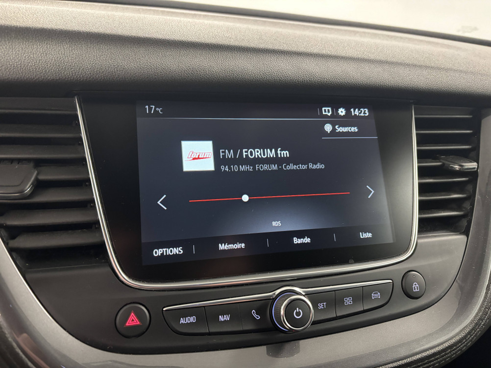 Acheter Opel Grandland X Grandland X 1.5 Diesel 130 ch BVA8 Design Line 5p occasion dans les concessions du Groupe Faurie