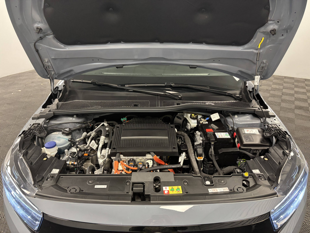 Acheter Opel Corsa E Corsa Electrique 136 ch & Batterie 50 kWh  5p occasion dans les concessions du Groupe Faurie
