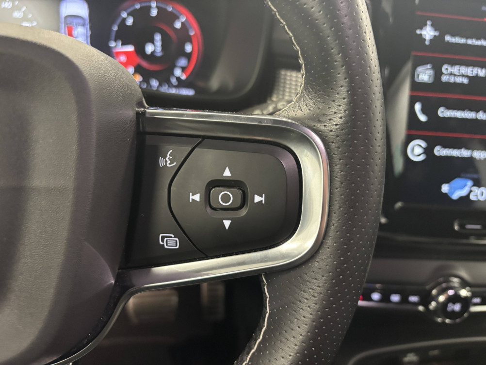 Acheter Volvo XC40 XC40 D3 AdBlue 150 ch Geartronic 8 R-Design 5p occasion dans les concessions du Groupe Faurie