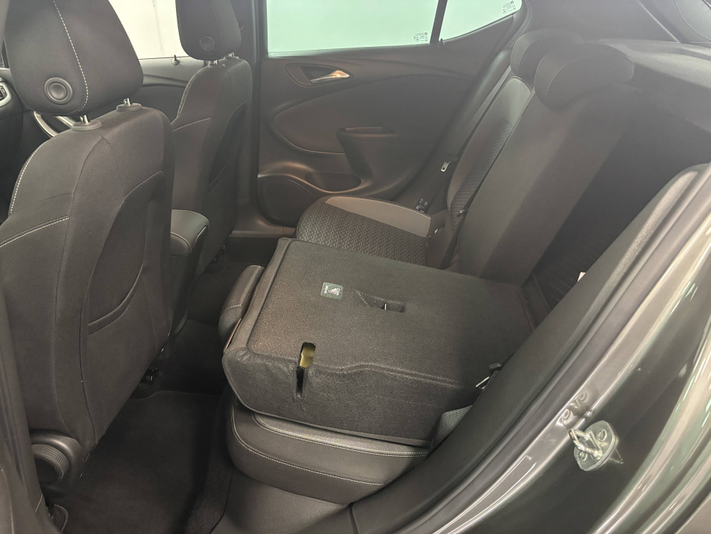 Acheter Opel Astra Astra 1.2 Turbo 130 ch BVM6 GS Line 5p occasion dans les concessions du Groupe Faurie