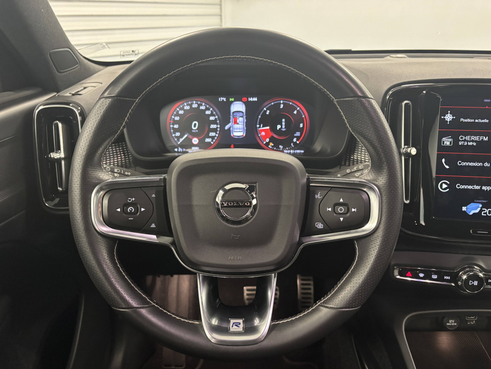 Acheter Volvo XC40 XC40 D3 AdBlue 150 ch Geartronic 8 R-Design 5p occasion dans les concessions du Groupe Faurie