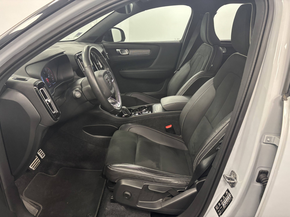 Acheter Volvo XC40 XC40 D3 AdBlue 150 ch Geartronic 8 R-Design 5p occasion dans les concessions du Groupe Faurie