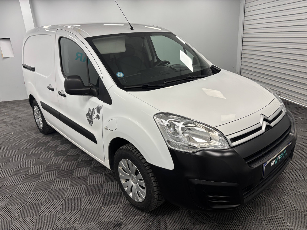 Acheter Citroën Berlingo BERLINGO FOURGON ELECTRIC M CLUB AVEC BATTERIE 4p occasion dans les concessions du Groupe Faurie