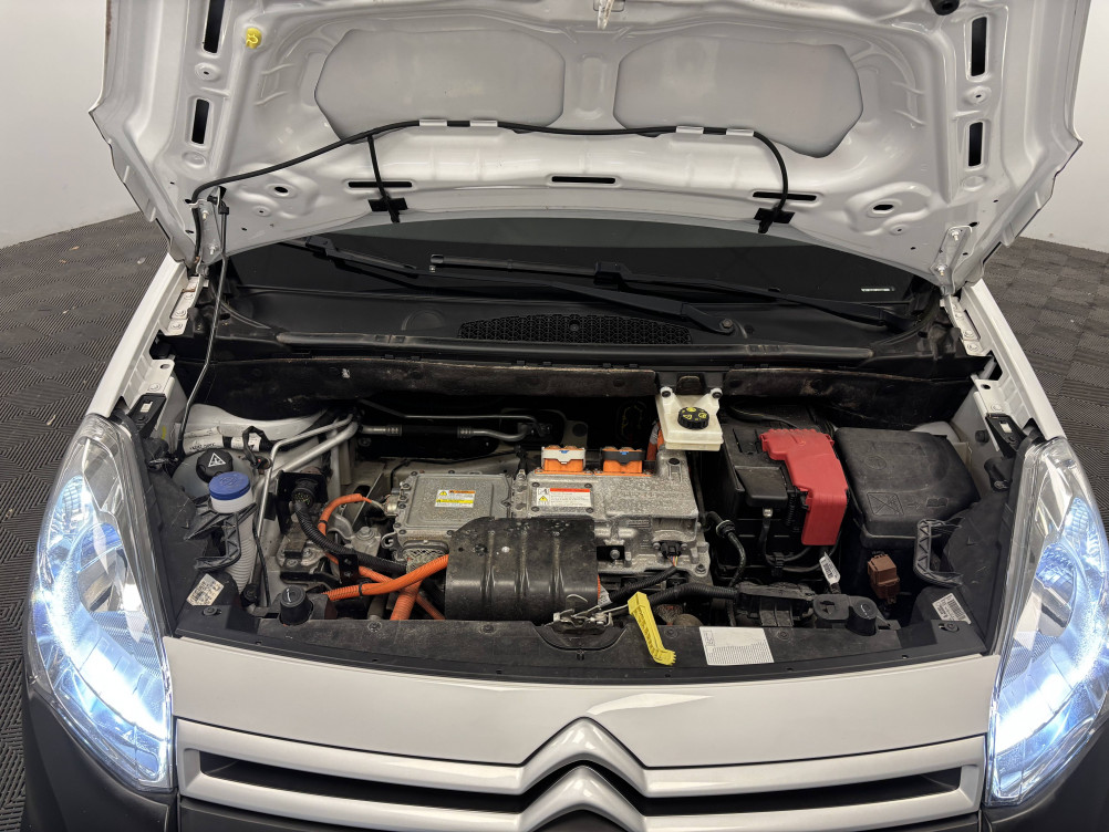 Acheter Citroën Berlingo BERLINGO FOURGON ELECTRIC M CLUB AVEC BATTERIE 4p occasion dans les concessions du Groupe Faurie