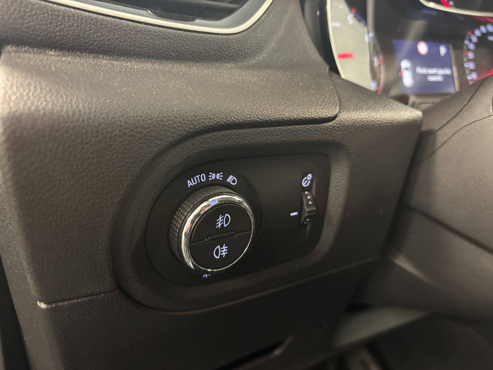 Acheter Opel Grandland X Grandland X 1.5 D 130 ch BVA8 Ultimate 5p occasion dans les concessions du Groupe Faurie