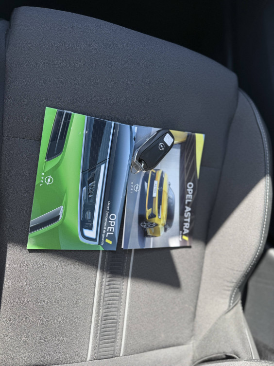 Acheter Opel Astra Astra 1.2 Turbo 130 ch BVA8 GS 5p occasion dans les concessions du Groupe Faurie