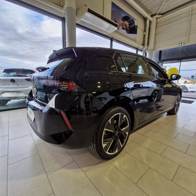 Acheter Opel Astra Astra Electrique 156 ch & Batterie 54 kWh  5p neuf dans les concessions du Groupe Faurie