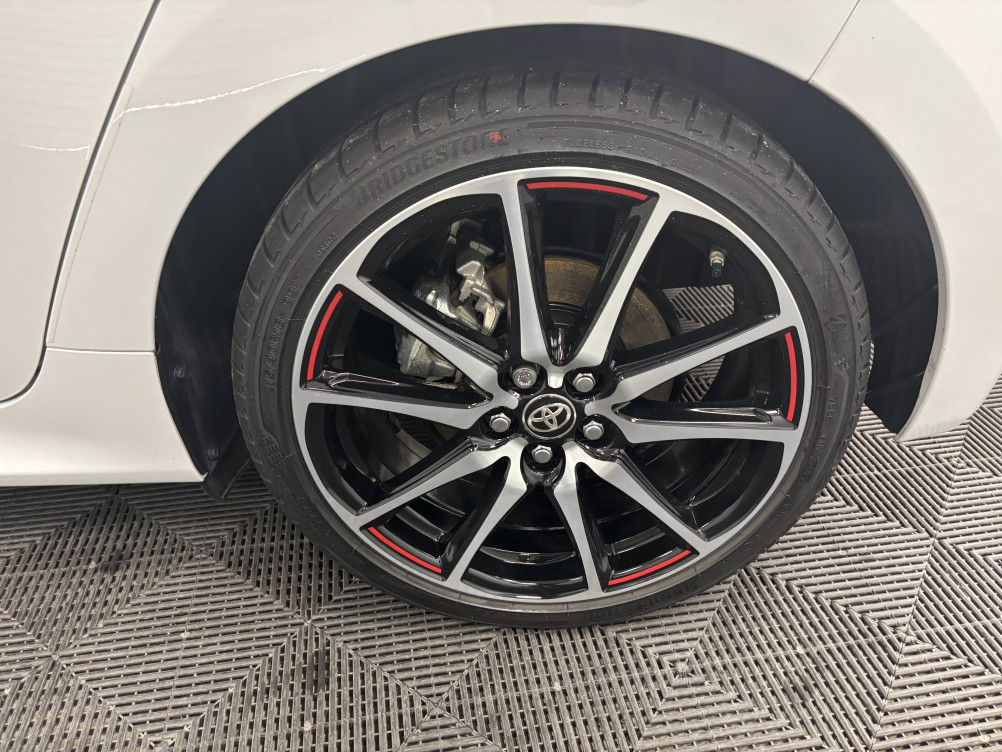 Acheter Toyota Yaris Yaris Hybride 116h GR Sport 5p occasion dans les concessions du Groupe Faurie