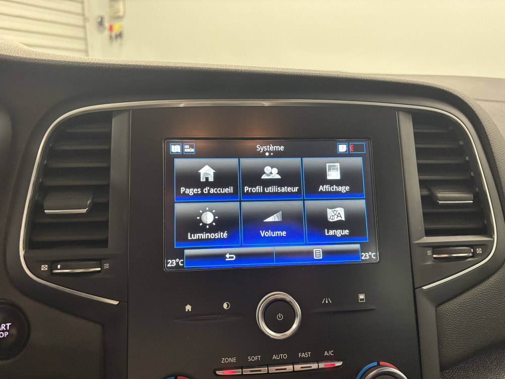 Acheter Renault Megane 4 Mégane IV Estate Blue dCi 115 EDC Business 5p occasion dans les concessions du Groupe Faurie