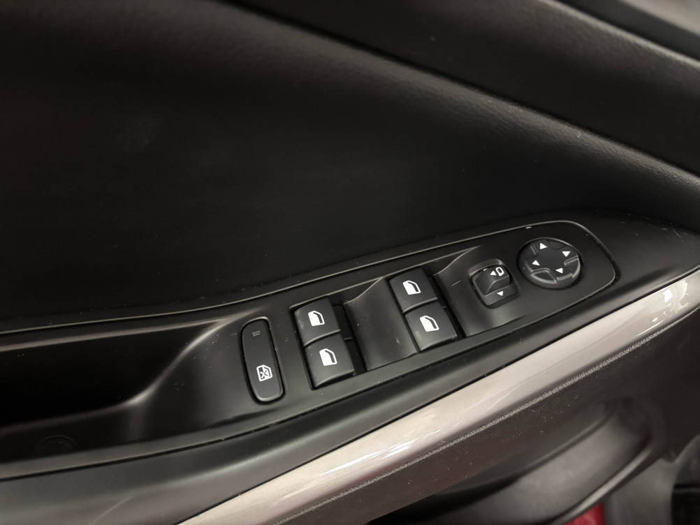 Acheter Opel Grandland Grandland 1.5 Diesel 130 ch BVA8 Elegance Business 5p occasion dans les concessions du Groupe Faurie