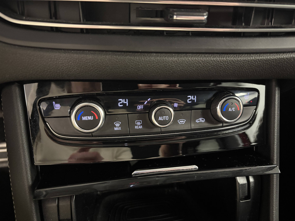 Acheter Opel Grandland Grandland 1.5 Diesel 130 ch BVA8 Elegance Business 5p occasion dans les concessions du Groupe Faurie