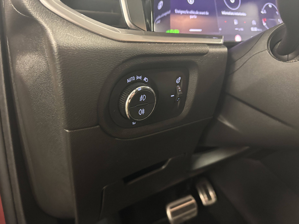 Acheter Opel Grandland Grandland 1.5 Diesel 130 ch BVA8 Elegance Business 5p occasion dans les concessions du Groupe Faurie