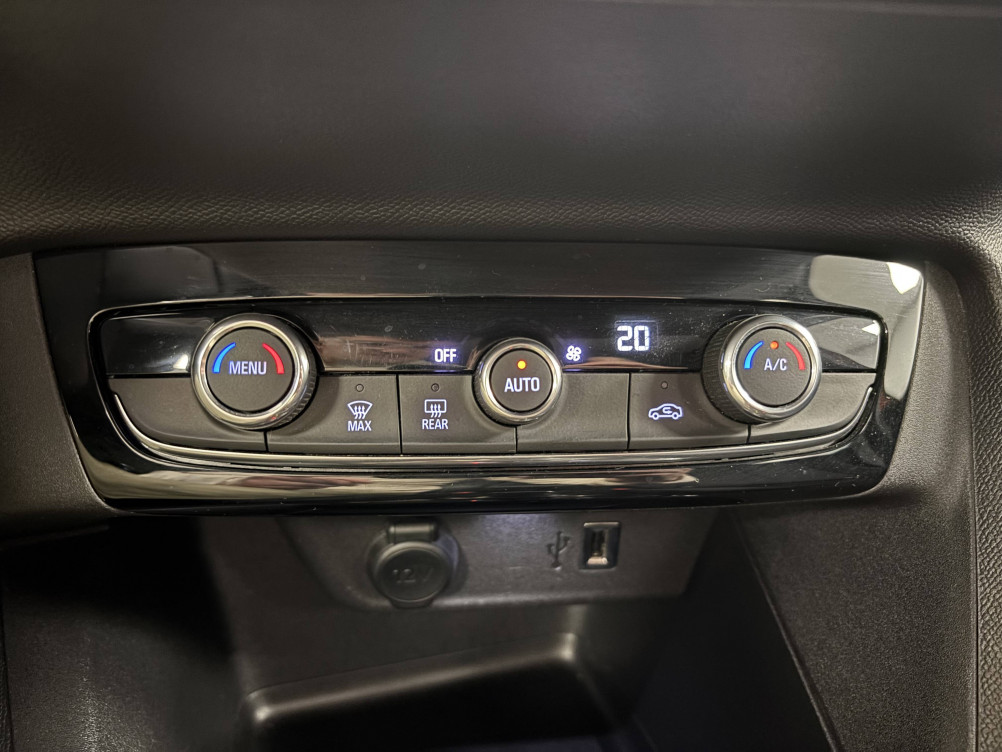 Acheter Opel Corsa E Corsa Electrique 136 ch & Batterie 50 kw/h Elegance 5p occasion dans les concessions du Groupe Faurie