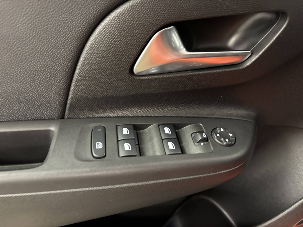 Acheter Opel Corsa E Corsa Electrique 136 ch & Batterie 50 kw/h Elegance 5p occasion dans les concessions du Groupe Faurie