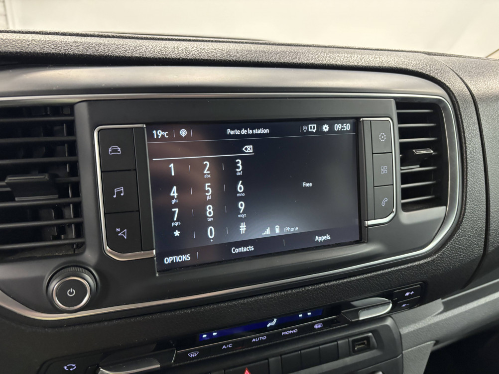 Acheter Opel Vivaro Fourgon VIVARO CA FIXE L2 2.0 DIESEL 180 CH BVA8 PACK BUSINESS 4p occasion dans les concessions du Groupe Faurie