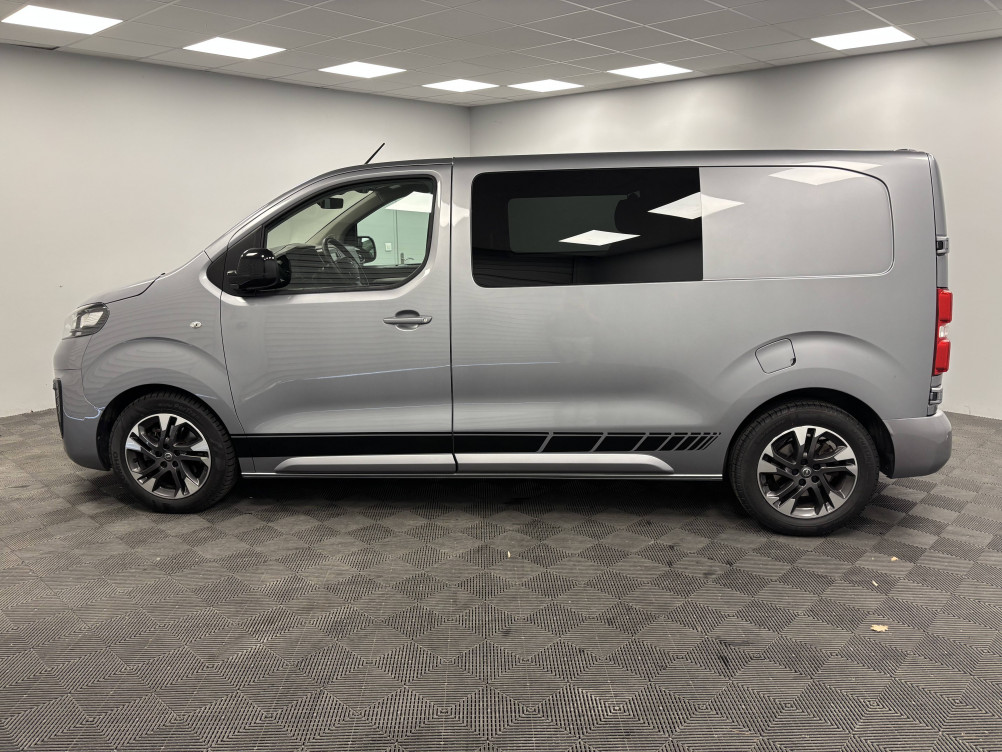 Acheter Opel Vivaro Fourgon VIVARO CA FIXE L2 2.0 DIESEL 180 CH BVA8 PACK BUSINESS 4p occasion dans les concessions du Groupe Faurie