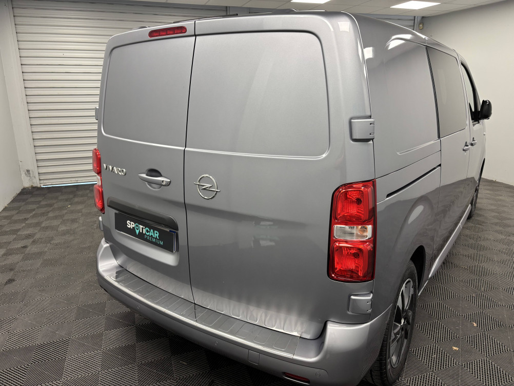 Acheter Opel Vivaro Fourgon VIVARO CA FIXE L2 2.0 DIESEL 180 CH BVA8 PACK BUSINESS 4p occasion dans les concessions du Groupe Faurie