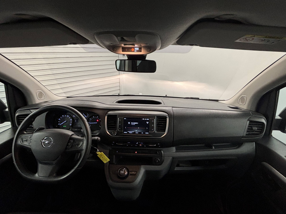 Acheter Opel Vivaro Fourgon VIVARO CA FIXE L2 2.0 DIESEL 180 CH BVA8 PACK BUSINESS 4p occasion dans les concessions du Groupe Faurie