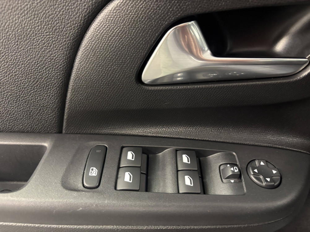 Acheter Opel Corsa Corsa 1.2 Turbo 100 ch BVM6 GS 5p occasion dans les concessions du Groupe Faurie