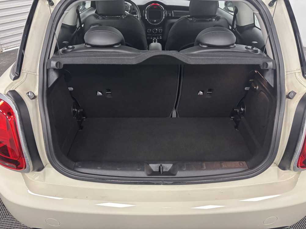 Acheter Mini Mini Hatch 3 Portes Cooper 136 ch BVA7 Edition Greenwich 3p occasion dans les concessions du Groupe Faurie