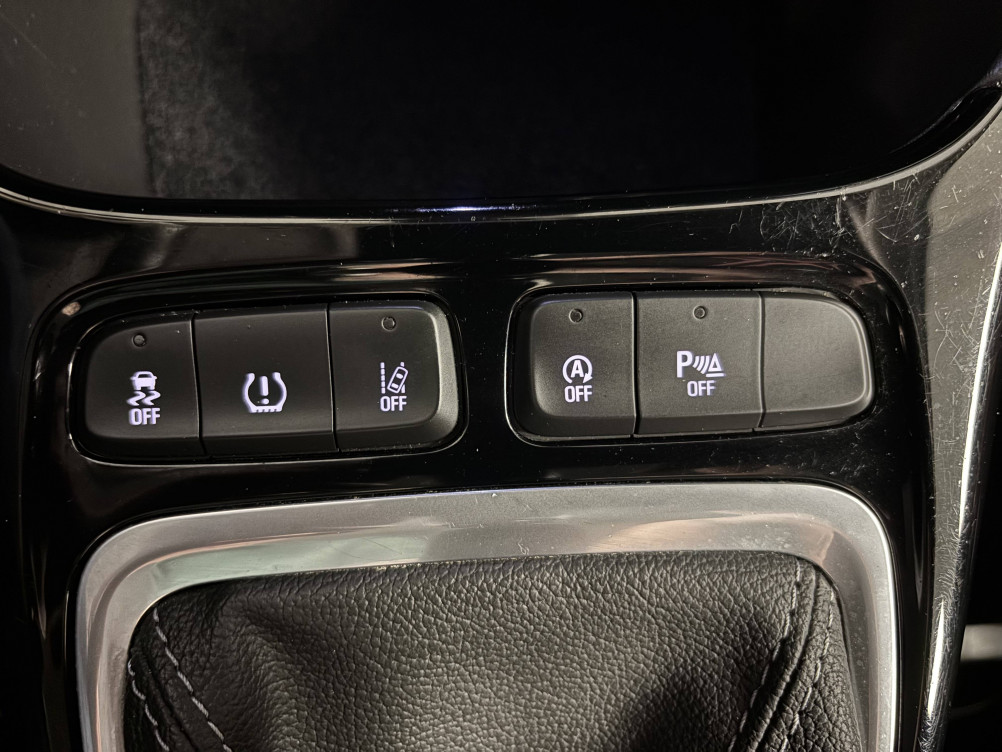 Acheter Opel Crossland Crossland 1.2 Turbo 110 ch BVM6 GS Line 5p occasion dans les concessions du Groupe Faurie