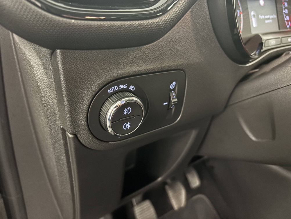 Acheter Opel Crossland Crossland 1.2 Turbo 110 ch BVM6 GS Line 5p occasion dans les concessions du Groupe Faurie