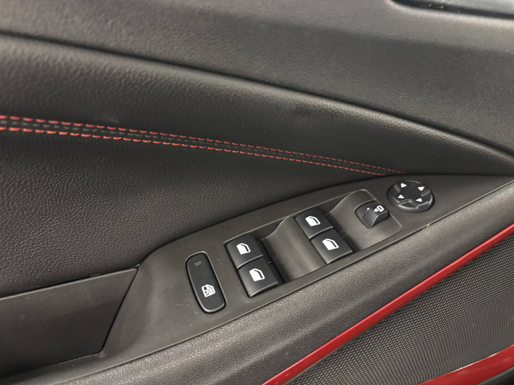 Acheter Opel Crossland Crossland 1.2 Turbo 110 ch BVM6 GS Line 5p occasion dans les concessions du Groupe Faurie