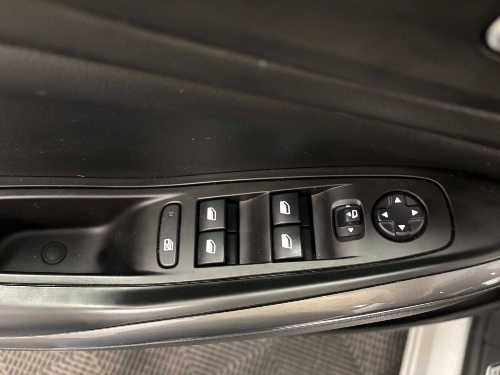 Acheter Opel Grandland X Grandland X Hybrid4 300 ch AWD BVA8 Elite 5p occasion dans les concessions du Groupe Faurie