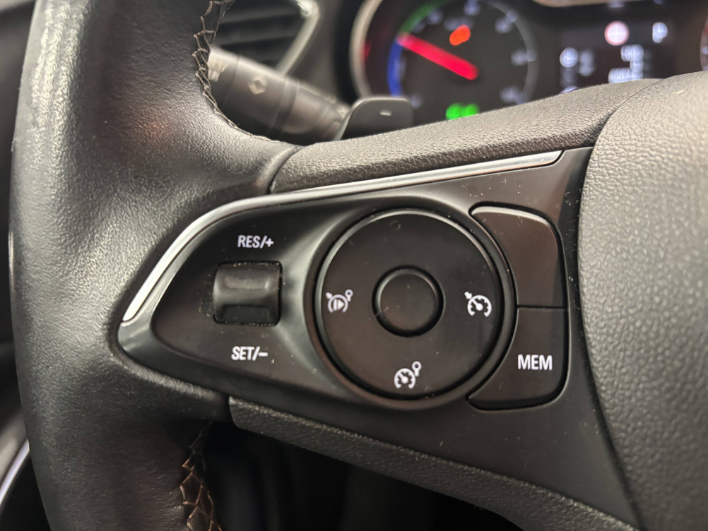 Acheter Opel Grandland X Grandland X Hybrid4 300 ch AWD BVA8 Elite 5p occasion dans les concessions du Groupe Faurie