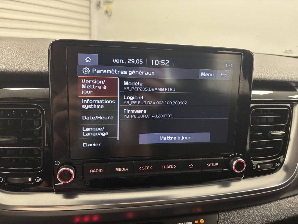 Acheter Kia Stonic Stonic 1.0 T-GDi 100 ch DCT7 Active 5p occasion dans les concessions du Groupe Faurie