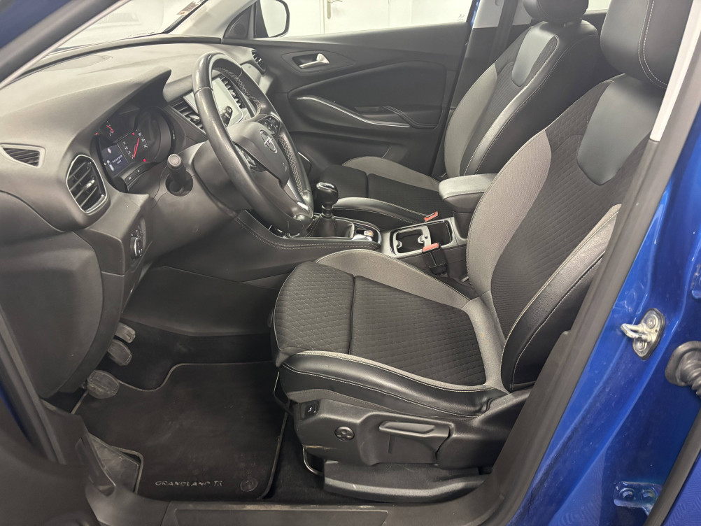 Acheter Opel Grandland X Grandland X 1.5 Diesel 130 ch Design Line 5p occasion dans les concessions du Groupe Faurie