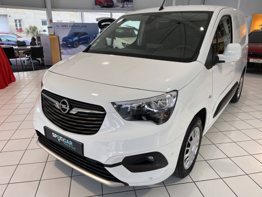 Acheter cette Opel Combo Diesel COMBO CARGO 1.5 100 CH S/S L1H1 BVM6  STANDARD PACK CLIM 4p en vente chez Opel Poitiers