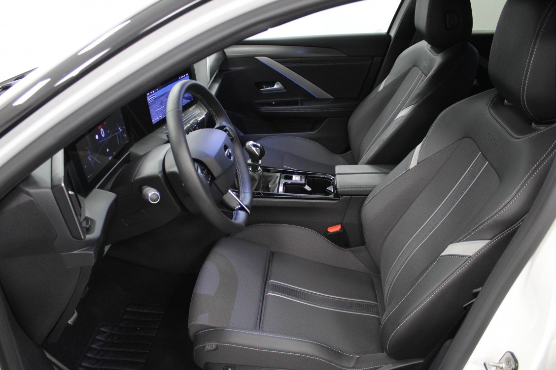 Acheter Opel Astra Astra Sports Tourer 1.2 Turbo 130 ch BVM6 GS 5p occasion dans les concessions du Groupe Faurie