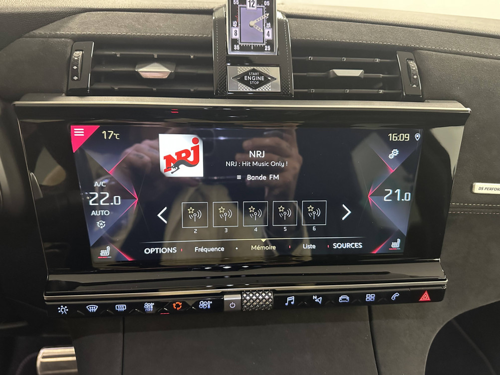 Acheter Ds DS7 DS7 Crossback BlueHDi 130 EAT8 Performance Line+ 5p occasion dans les concessions du Groupe Faurie