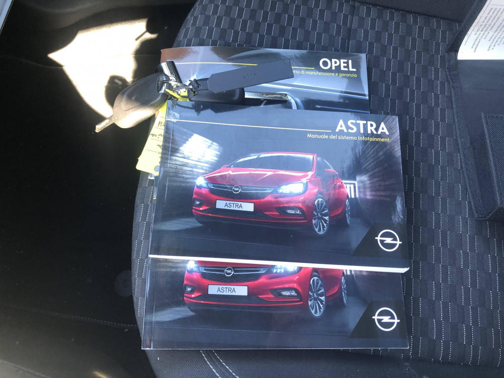 Acheter Opel Astra Astra 1.6 Diesel 136 ch S 5p occasion dans les concessions du Groupe Faurie
