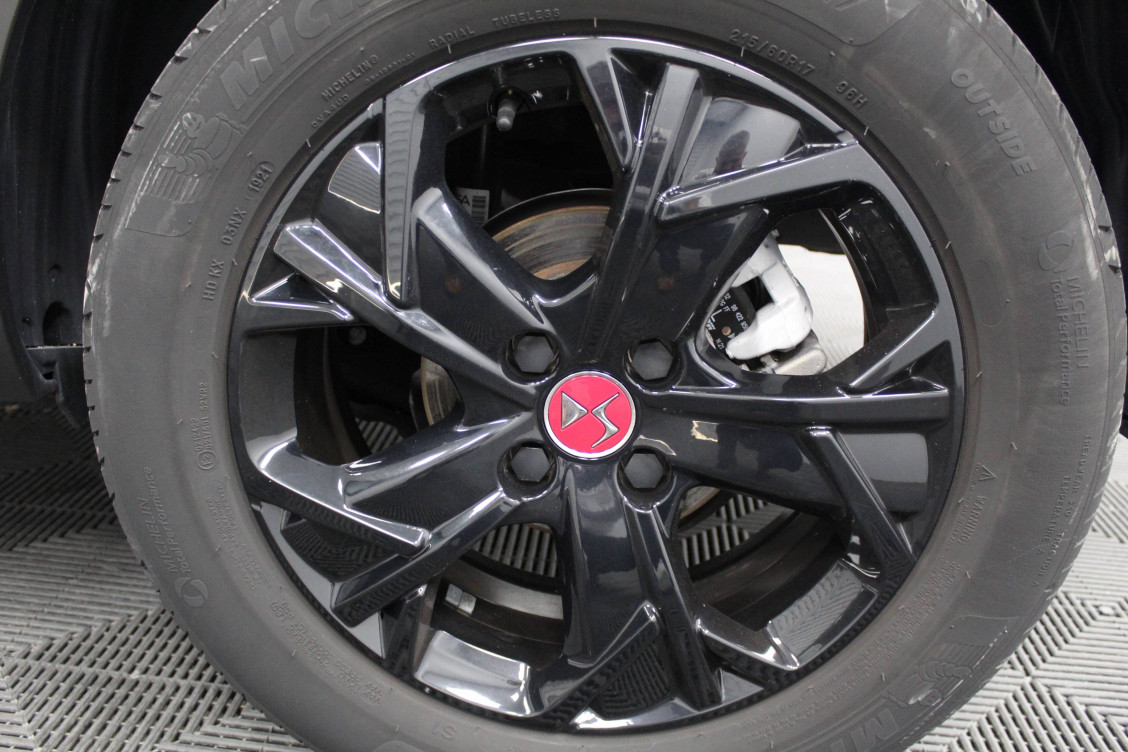 Acheter Ds Ds3 DS3 Crossback PureTech 100 BVM6 Performance Line 5p occasion dans les concessions du Groupe Faurie