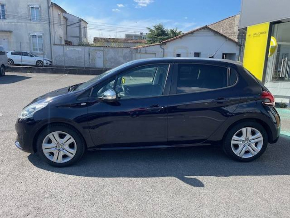 Acheter Peugeot 208 208 1.2 PureTech 82ch BVM5 Style 5p occasion dans les concessions du Groupe Faurie