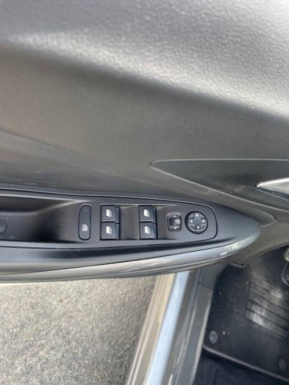 Acheter Opel Grandland X Grandland X 1.2 Turbo 130 ch Elegance Business 5p occasion dans les concessions du Groupe Faurie