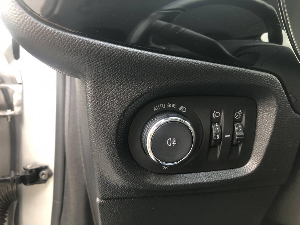 Acheter Opel Corsa Corsa 1.2 Turbo 100 ch BVM6 Elegance Business 5p occasion dans les concessions du Groupe Faurie