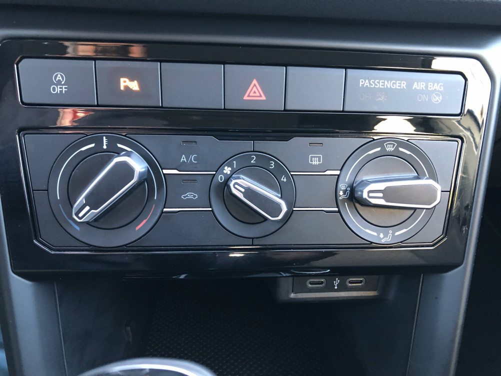 Acheter Volkswagen T-Cross T-Cross 1.0 TSI 95 Start/Stop BVM5 Life Tech 5p occasion dans les concessions du Groupe Faurie