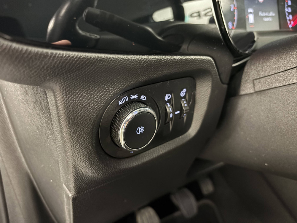 Acheter Opel Corsa Corsa 1.2 75 ch BVM5 Elegance Business 5p occasion dans les concessions du Groupe Faurie