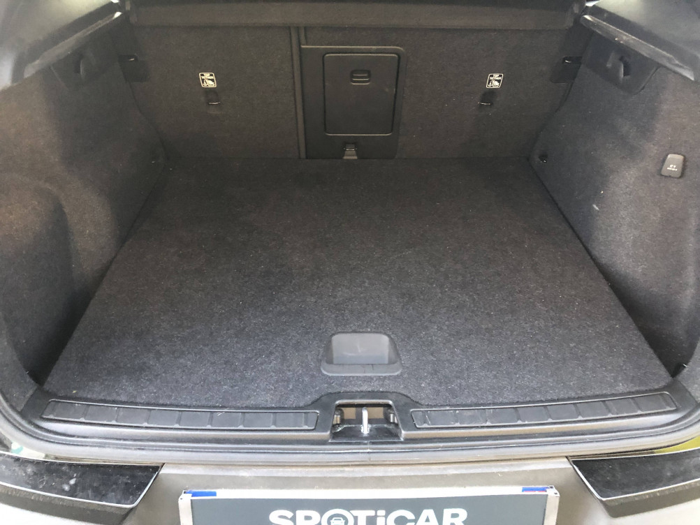 Acheter Volvo XC40 XC40 T2 129 ch Geartronic 8 Momentum Business 5p occasion dans les concessions du Groupe Faurie