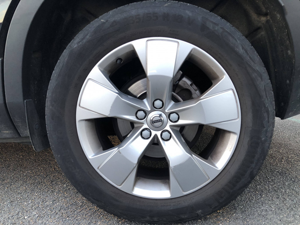 Acheter Volvo XC40 XC40 T2 129 ch Geartronic 8 Momentum Business 5p occasion dans les concessions du Groupe Faurie