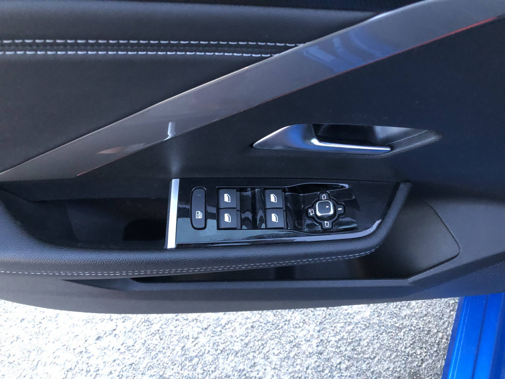 Acheter Opel Astra Astra 1.2 Turbo 130 ch BVA8 GS 5p occasion dans les concessions du Groupe Faurie