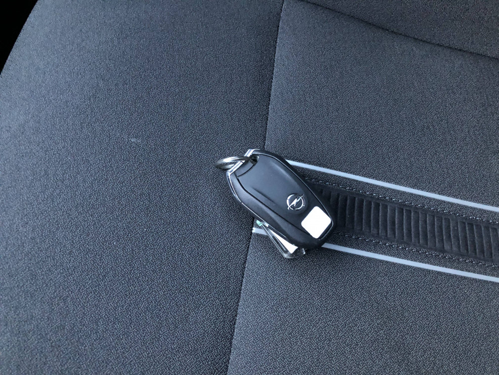 Acheter Opel Astra Astra 1.2 Turbo 130 ch BVA8 GS 5p occasion dans les concessions du Groupe Faurie