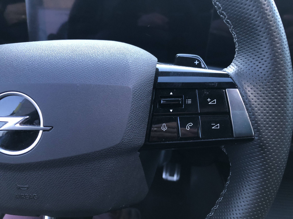 Acheter Opel Astra Astra 1.2 Turbo 130 ch BVA8 GS 5p occasion dans les concessions du Groupe Faurie