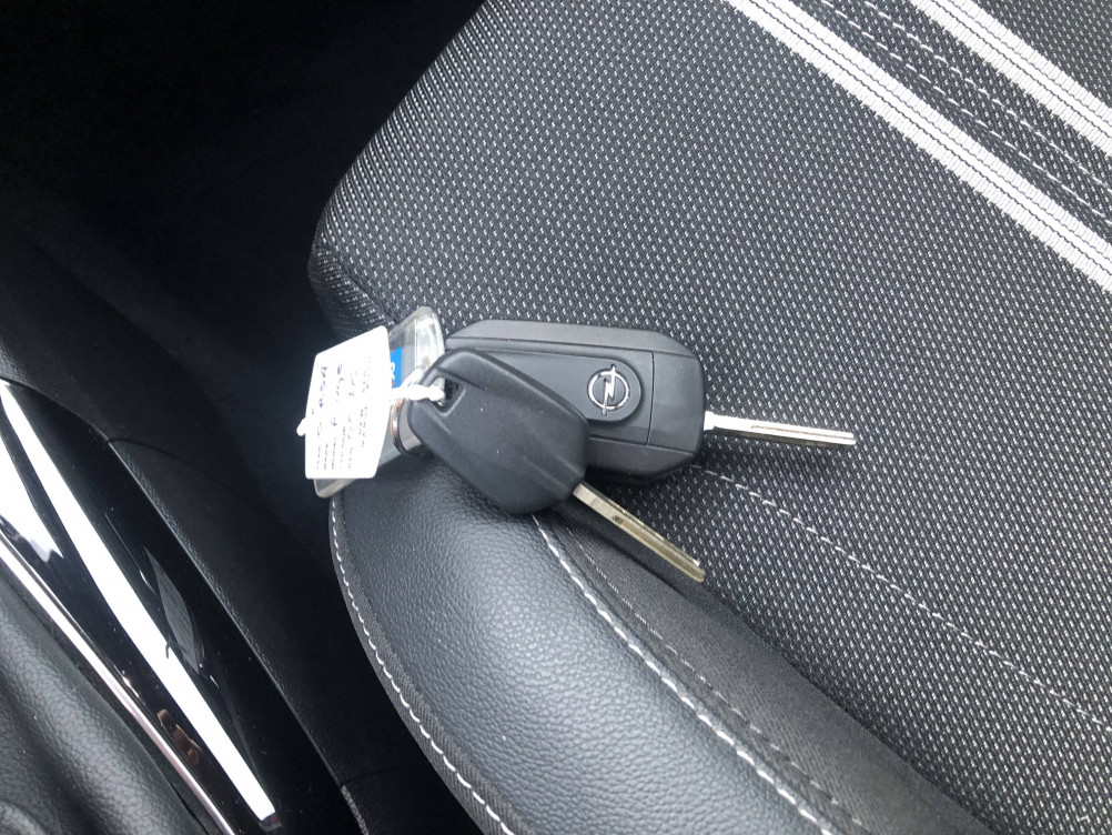 Acheter Opel Corsa Corsa 1.2 Turbo 100 ch BVM6 GS 5p occasion dans les concessions du Groupe Faurie