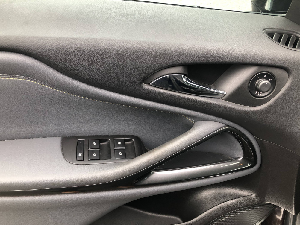 Acheter Opel Zafira Zafira Tourer 1.4 Turbo 140 ch Cosmo A 5p occasion dans les concessions du Groupe Faurie