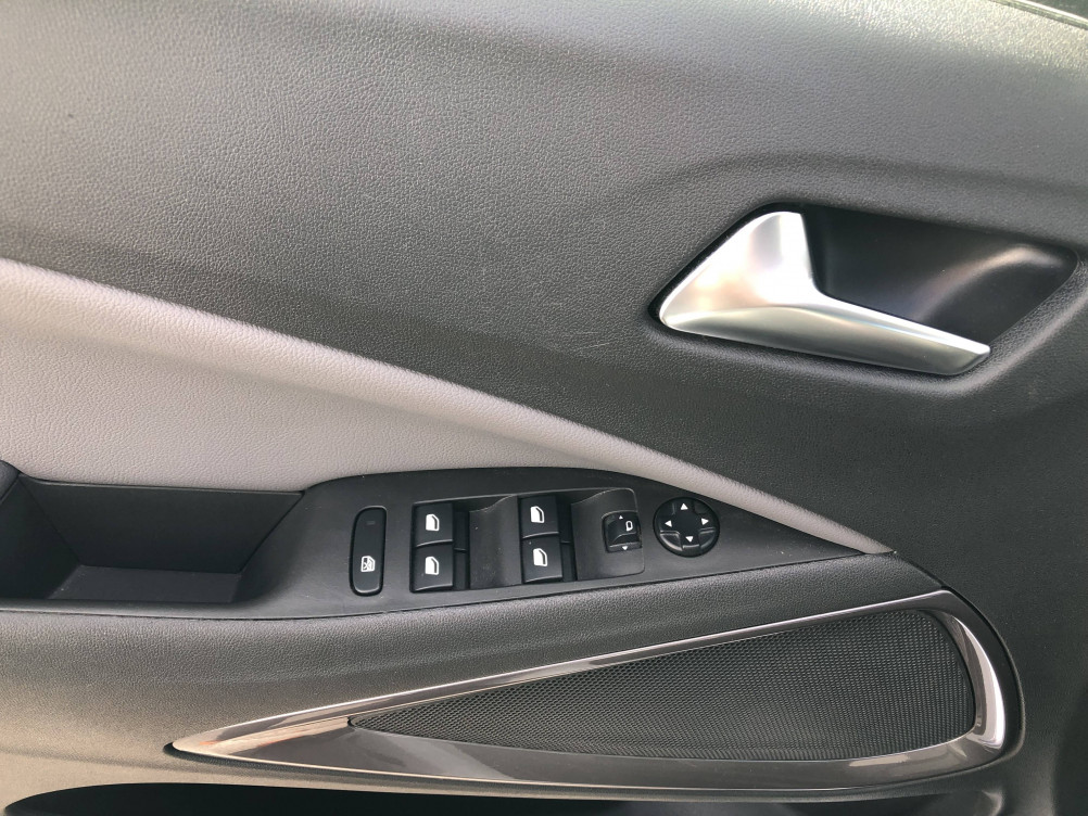 Acheter Opel Crossland X Crossland X 1.2 Turbo 110 ch ECOTEC Innovation 5p occasion dans les concessions du Groupe Faurie